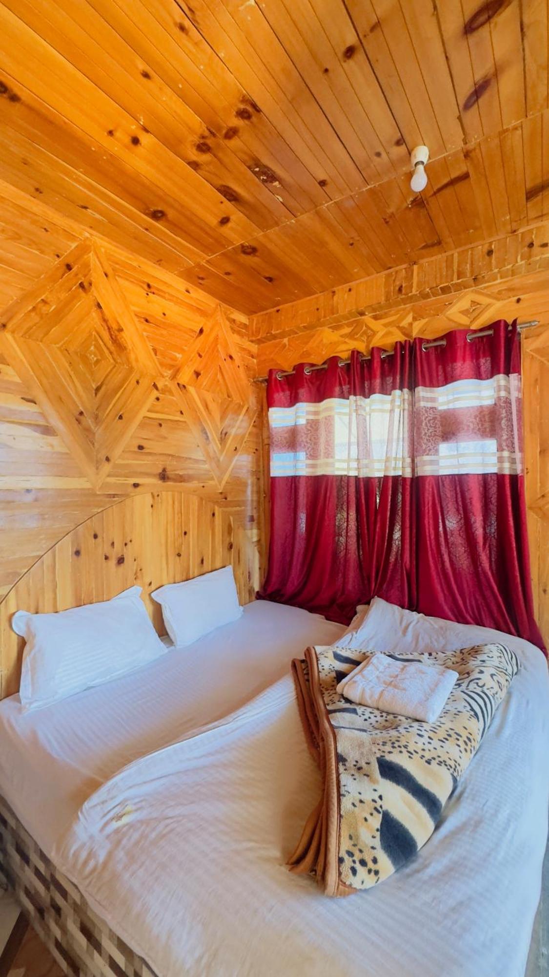 Hotel EyeSky, Tosh Exteriér fotografie